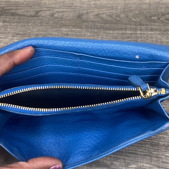 Authentic 🌺🌺🌺Prada wallet - Picture 7 of 12